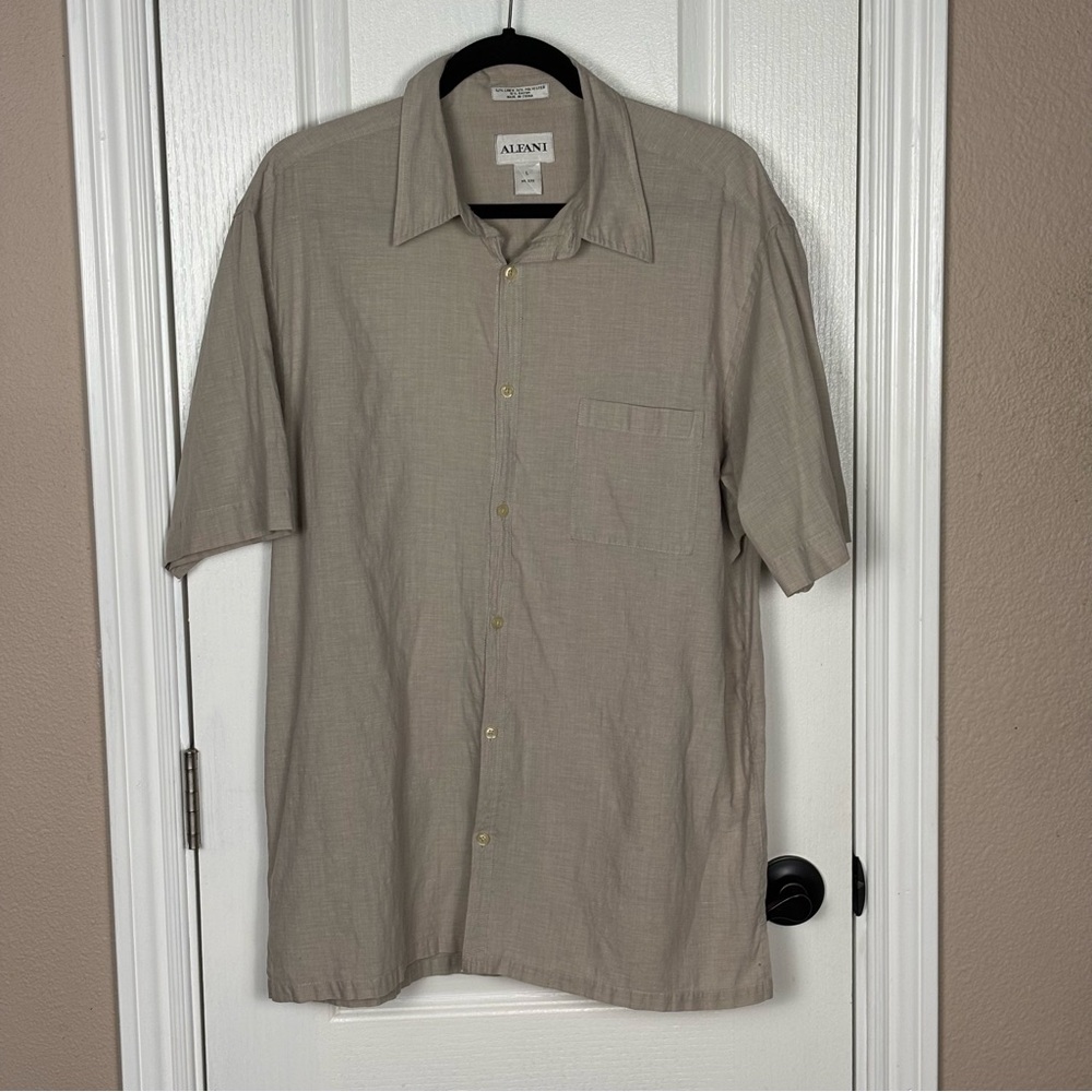 Alfani  Men's Tan Casual Button‎ Down Short Sleeve Lightweight Shirt  Size L